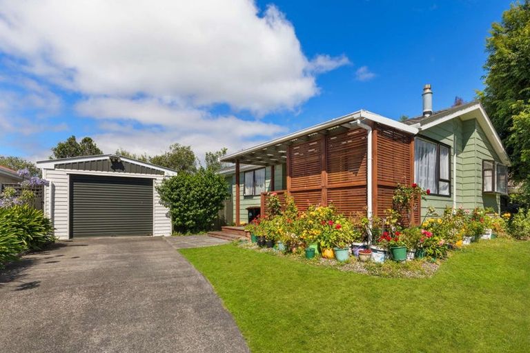Photo of property in 16 Mercury Street, Milson, Palmerston North, 4414