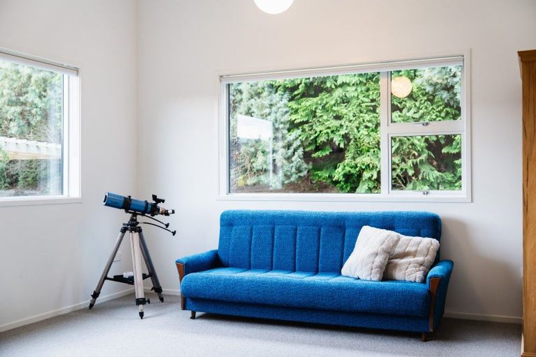 Photo of property in 35 Waikana Street, Broad Bay, Dunedin, 9014