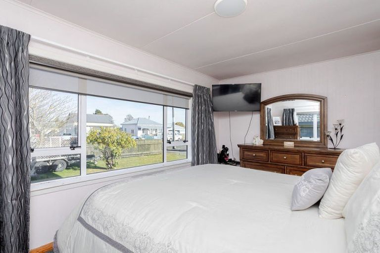 Photo of property in 41 Trafalgar Street, Dannevirke, 4930