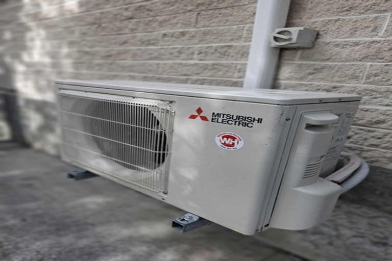 Photo of property in 44a Saint Ronans Avenue, Waterloo, Lower Hutt, 5011