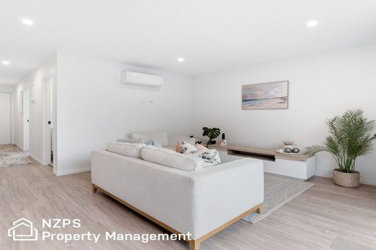 Photo of property in 1/1 Green Street, Mosgiel, 9024