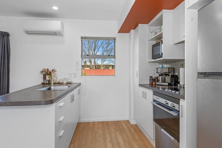 Photo of property in 140 Purchas Street, Edgeware, Christchurch, 8013