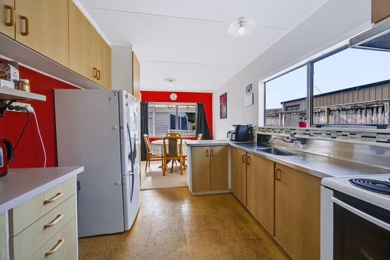 Photo of property in 22 Rewa Street, Inglewood, 4330