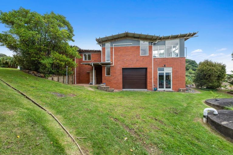 Photo of property in 15 Tudor Park Drive, Whitford, Howick, 2571