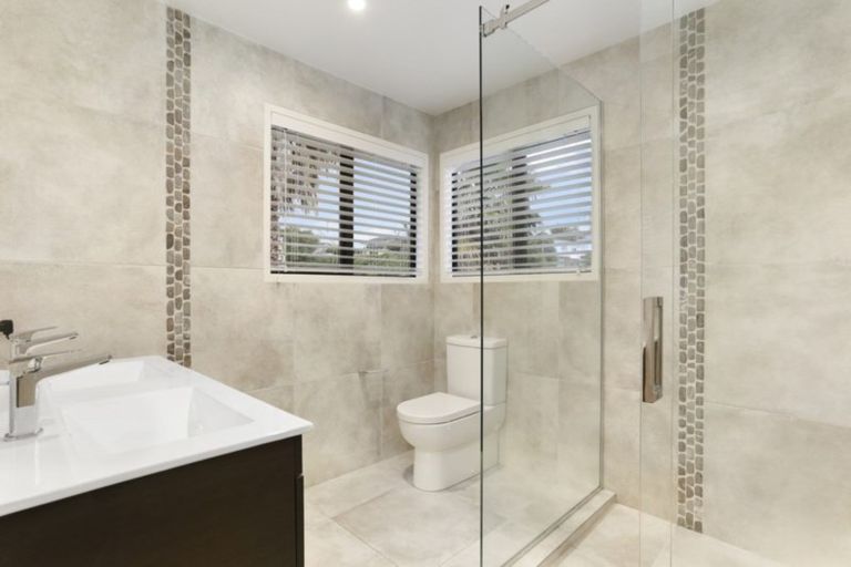 Photo of property in 2 Driftwood Drive, Red Beach, 0932