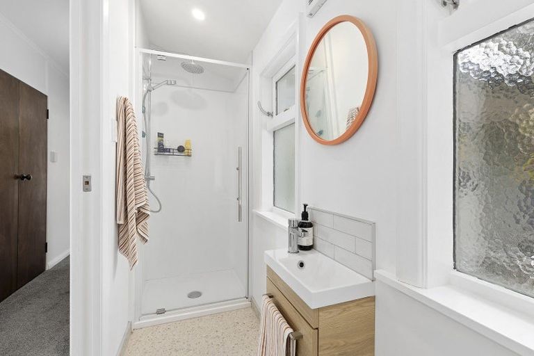 Photo of property in 57a Chaytor Street, Karori, Wellington, 6012