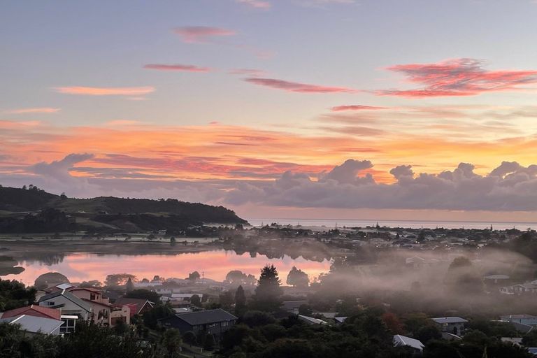 Photo of property in 45a Windsor Drive, Tairua, 3508