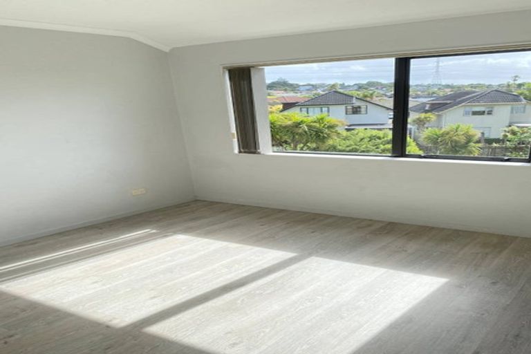 Photo of property in 22 Andrusha Place, Flat Bush, Auckland, 2019