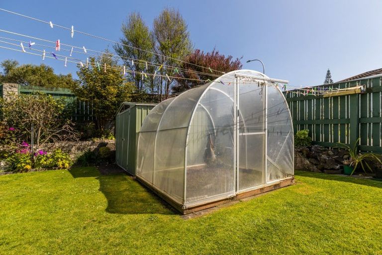 Photo of property in 1 Camellia Avenue, Bell Block, New Plymouth, 4312