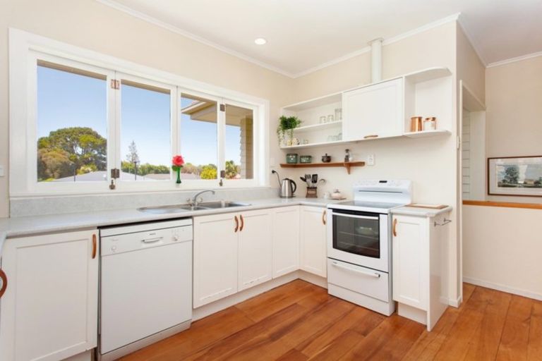 Photo of property in 2 Hampton Terrace, Matamata, 3400