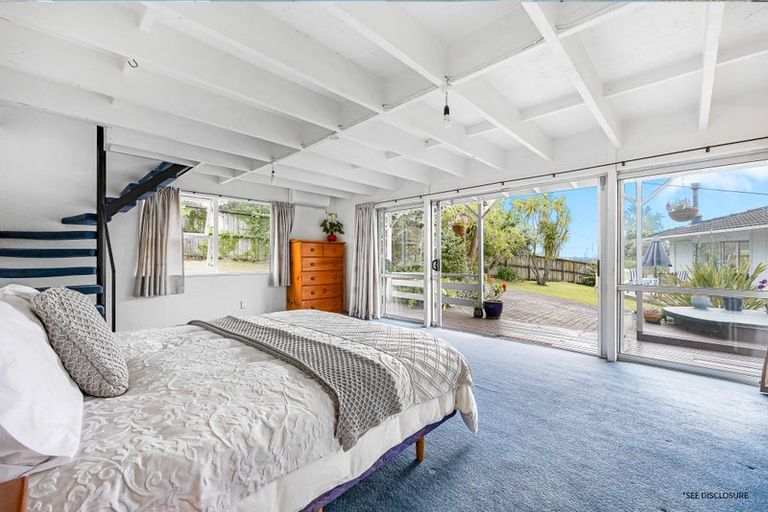 Photo of property in 156 Godley Road, Titirangi, Auckland, 0604