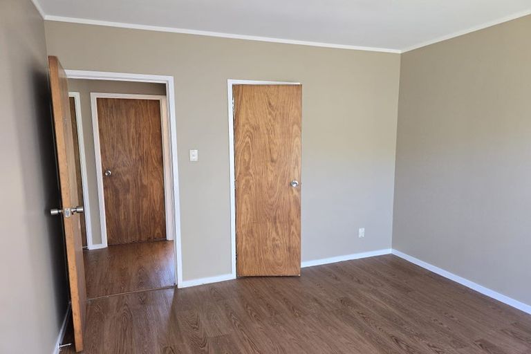 Photo of property in 2/15 Parker Avenue, New Lynn, Auckland, 0600