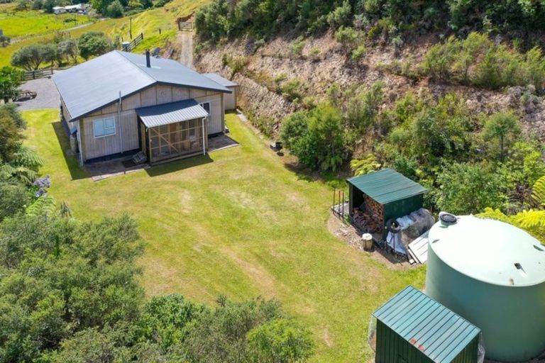 Photo of property in 97 Piko Road, Okoki, Urenui, 4375