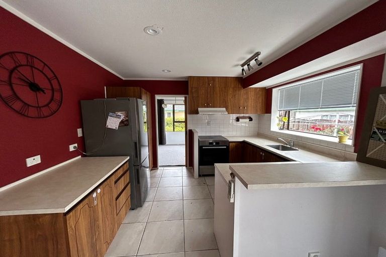 Photo of property in 15 Oakmont Place, Wattle Downs, Auckland, 2103