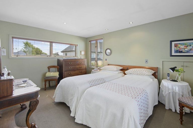 Photo of property in 33 Wroxton Terrace, Merivale, Christchurch, 8014