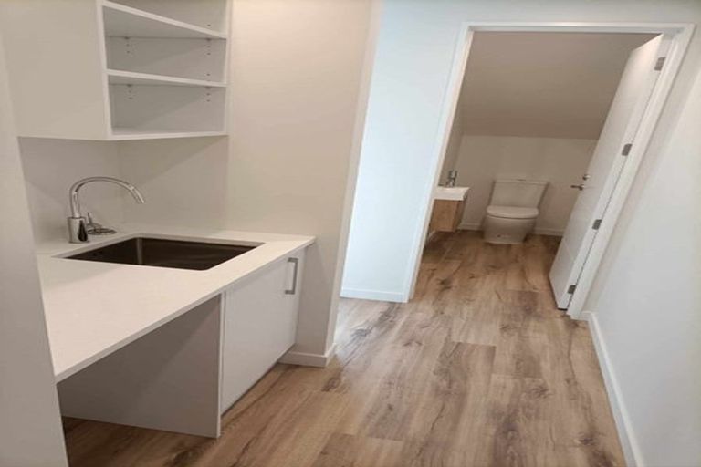 Photo of property in 4/6 Skibbereen Drive, Halswell, Christchurch, 8025