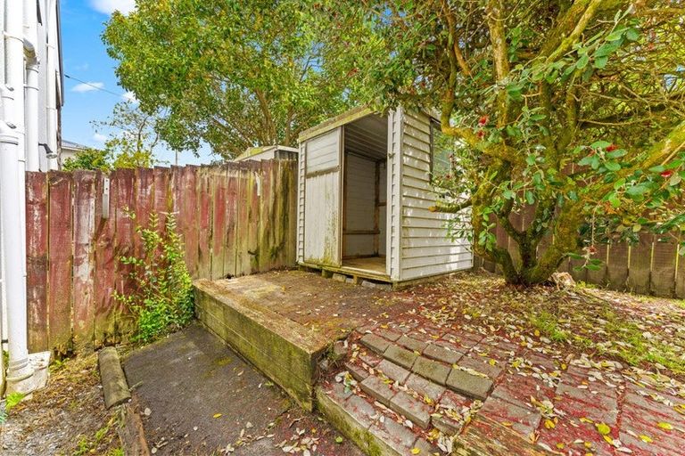 Photo of property in 3/14 Wernham Place, Northcote, Auckland, 0626