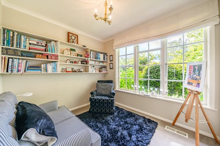 Photo of property in 423 Fergusson Drive, Heretaunga, Upper Hutt, 5018