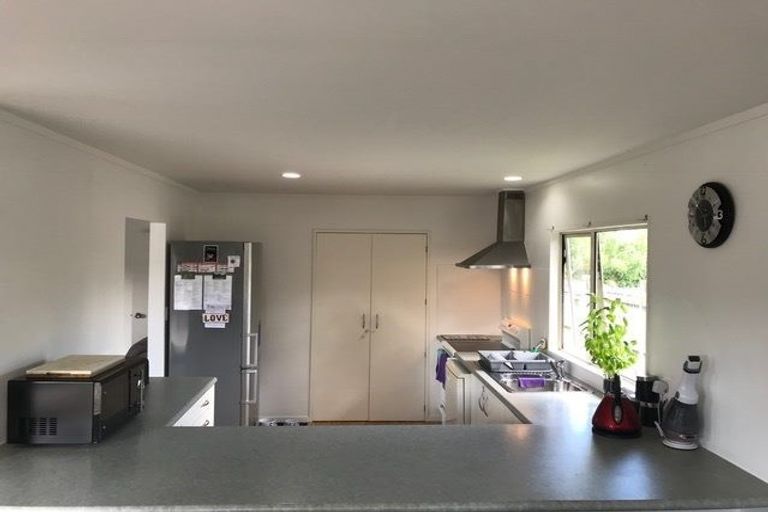 Photo of property in 1a Gazelle Avenue, Beach Haven, Auckland, 0626