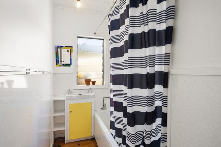 Photo of property in 26 Joyces Road, Paihia, 0200