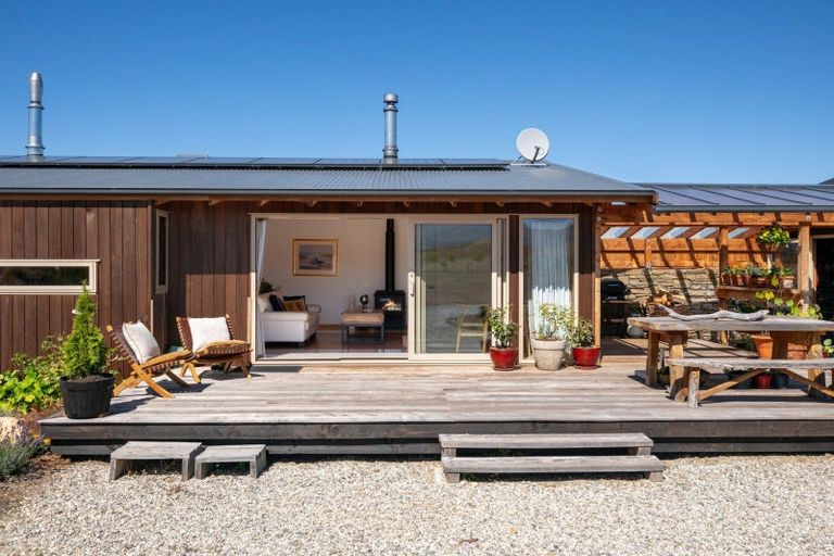 Photo of property in 163 Golden Road, Springvale, Alexandra, 9393