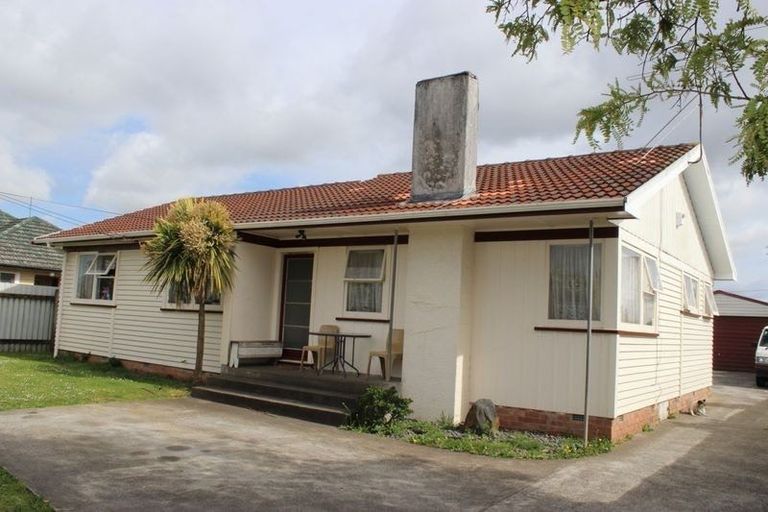 Photo of property in 33 Royston Street, Rosehill, Papakura, 2113