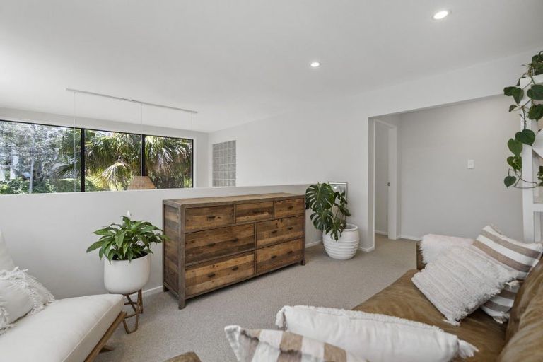 Photo of property in 2/236 Beach Road, Campbells Bay, Auckland, 0630