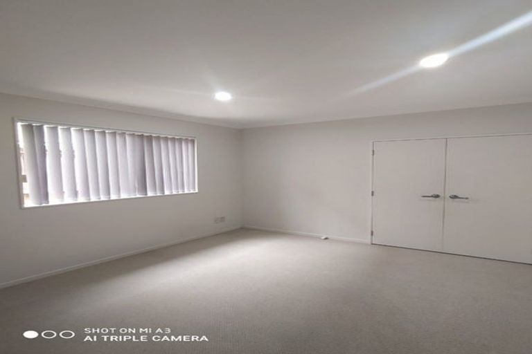 Photo of property in 48 Helianthus Avenue, Flat Bush, Auckland, 2019