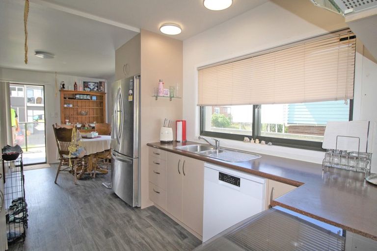 Photo of property in 4a Moray Place, Whiritoa, Whangamata, 3691