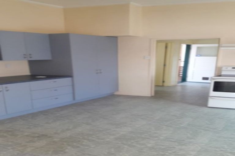 Photo of property in 16 Botanical Road, Takaro, Palmerston North, 4412