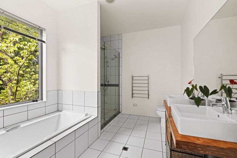 Photo of property in 27a Hikanui Drive, Havelock North, 4130