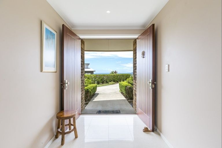 Photo of property in 12 Grovenor Drive, Orewa, 0931