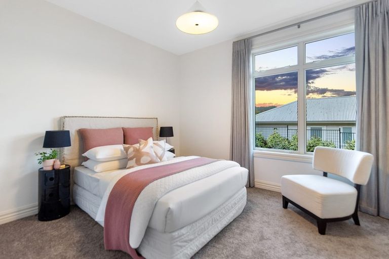 Photo of property in 6 York Terrace, Riverhead, 0820