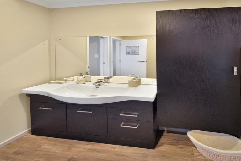 Photo of property in 11 Macaulay Place, Twizel, 7901