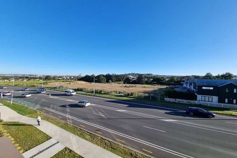 Photo of property in 204/1 Dishys Road, Flat Bush, Auckland, 2019