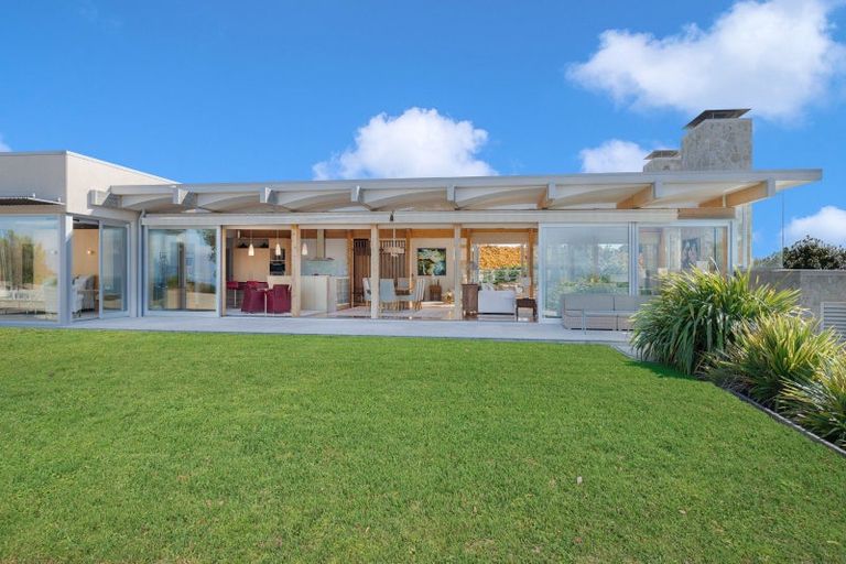 Photo of property in 64 Admirals Way, Ruby Bay, Mapua, 7173