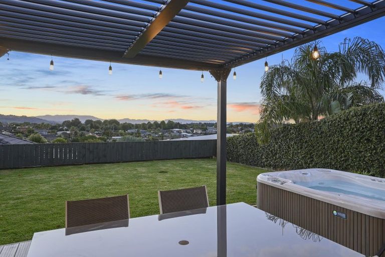 Photo of property in 15 Rochester Place, Bethlehem, Tauranga, 3110