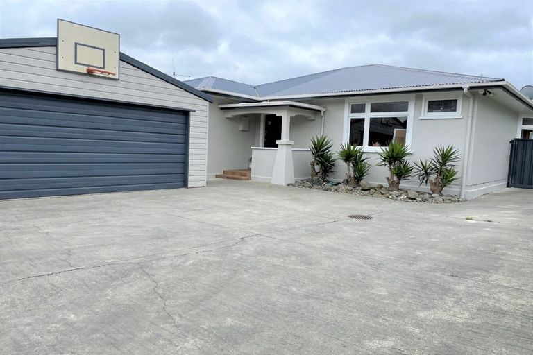Photo of property in 56 Guy Avenue, Takaro, Palmerston North, 4410