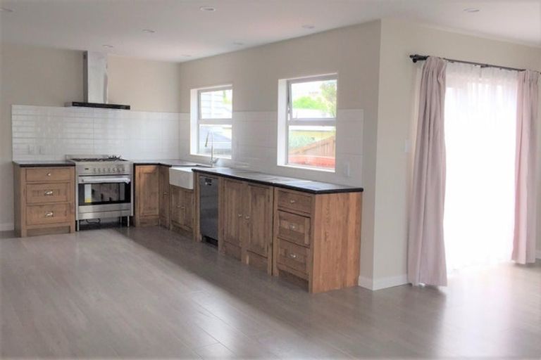 Photo of property in 61 Moore Street, Howick, Auckland, 2014