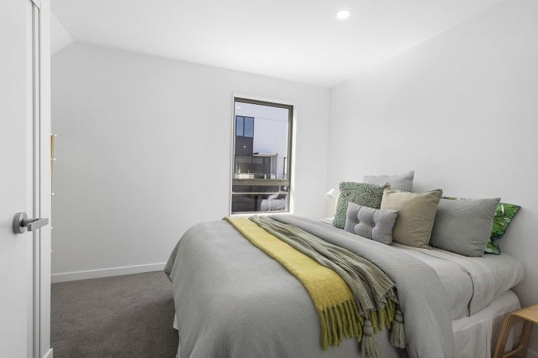 Photo of property in 34 John Street, Stokes Valley, Lower Hutt, 5019