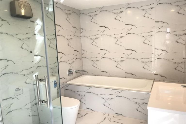 Photo of property in 7b Mcquoids Road, Flat Bush, Auckland, 2019