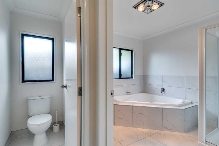 Photo of property in 44a Warwick Crescent, Taradale, Napier, 4112