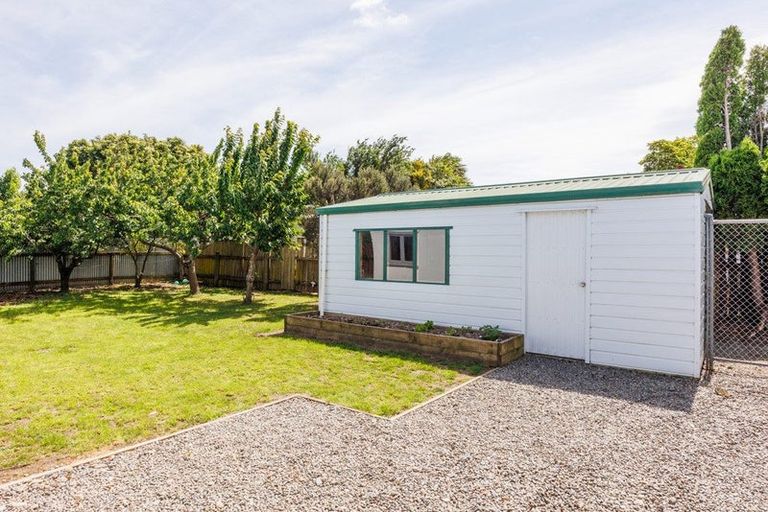 Photo of property in 25 Argyle Avenue, Takaro, Palmerston North, 4410