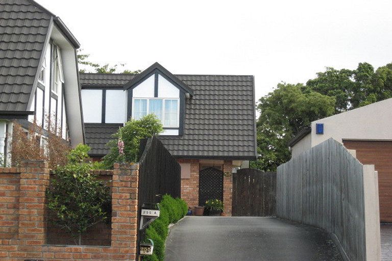 Photo of property in 255 Maidstone Road, Avonhead, Christchurch, 8042