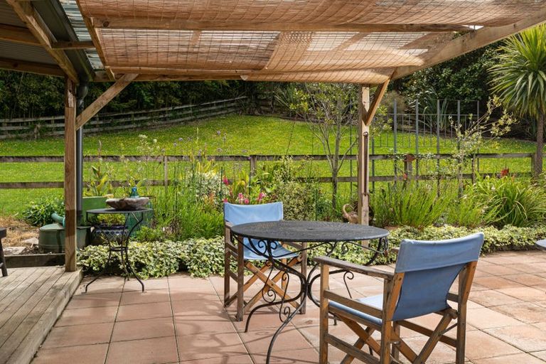 Photo of property in 278a Forest Hill Road, Waiatarua, Auckland, 0612