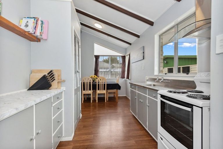 Photo of property in 5 Page Place, Hamilton East, Hamilton, 3216