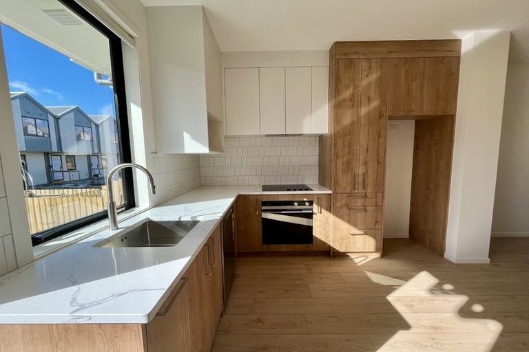 Photo of property in 7/21 Makomako Drive, Orewa, 0931