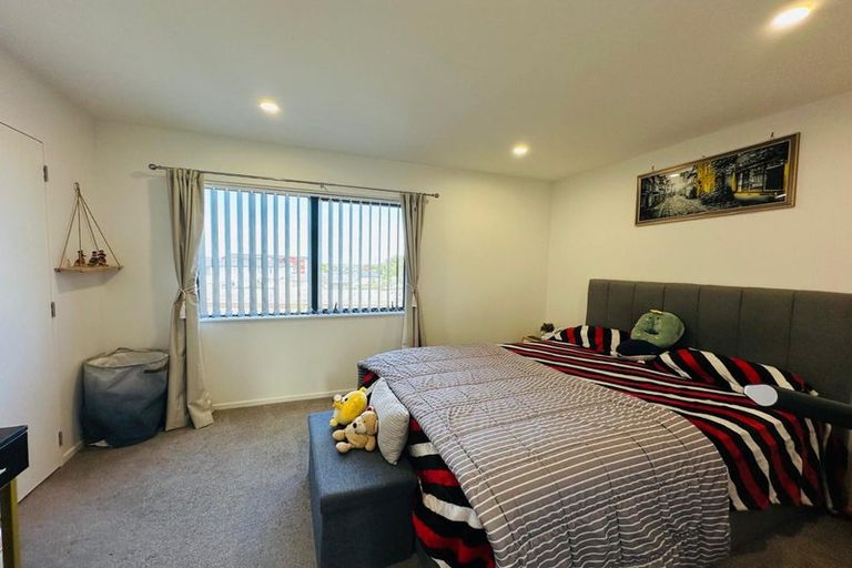 Photo of property in 37b Soaring Bird Drive, Takanini, 2112