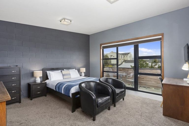 Photo of property in 71 Carroll Street, Dunedin Central, Dunedin, 9016