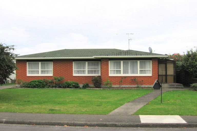 Photo of property in 10 Oriwa Street, Waikanae, 5036
